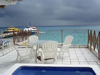 Plaza Marina Hotel 3*