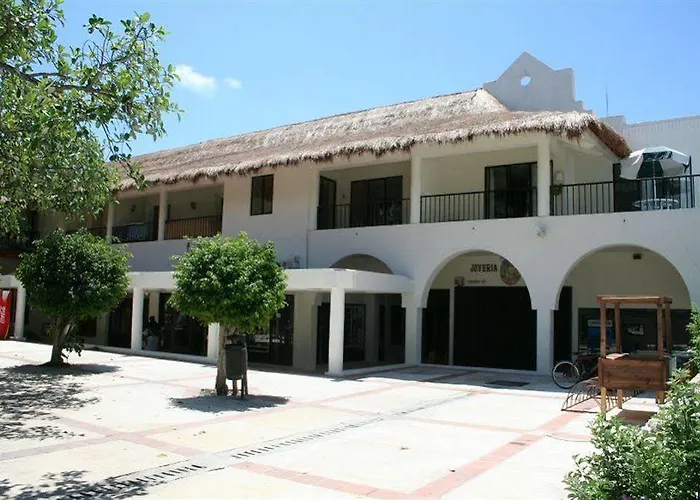 Hotel Plaza Marina 3*